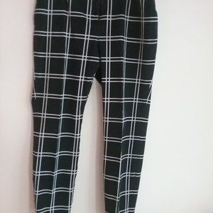 Alfani Black White Windowpane Plaid Tapered Stretch Woman Pants